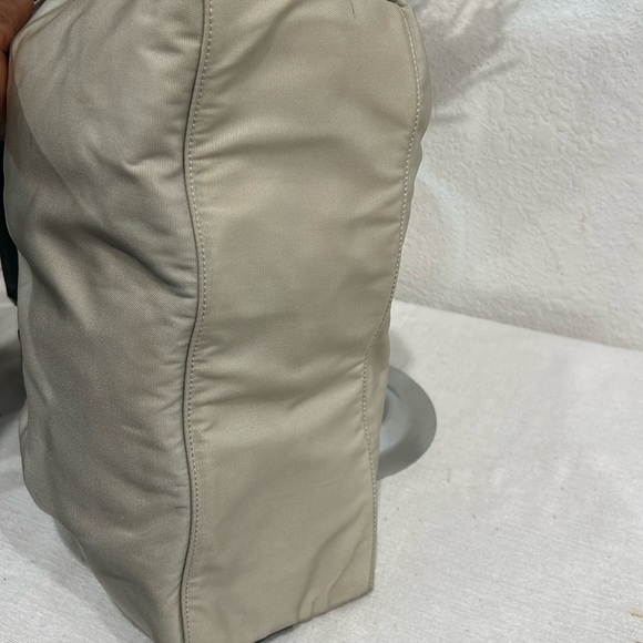 Gucci  beige Nylon Large Hobo Handbag - Picture 9 of 13